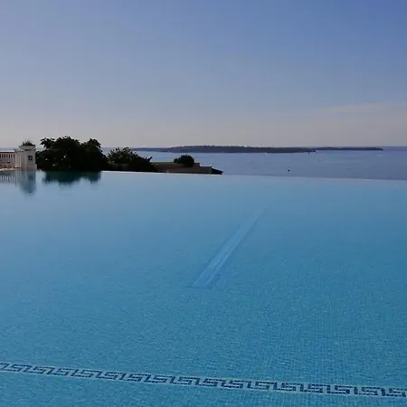 Apartment Vue Mer, Piscine Panoramique, Parking Couvert Cannes